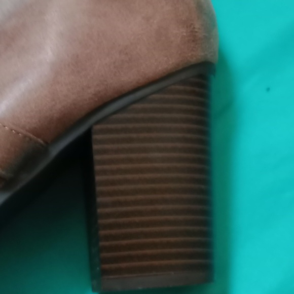 EXPRESS LIGHT BROWN ANKLE BOOTS WITH FAUX FUR SIZE 10 - Picture 10 of 12